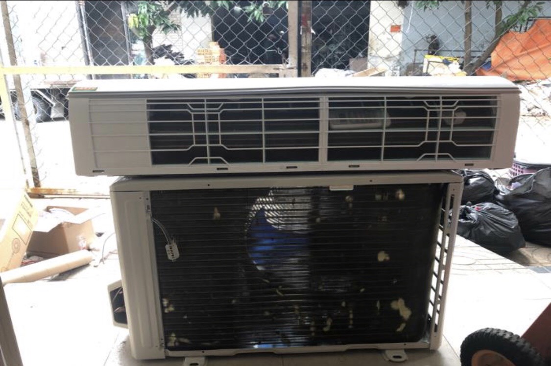 Máy lạnh Toshiba  2hp Inverter Mới 97%